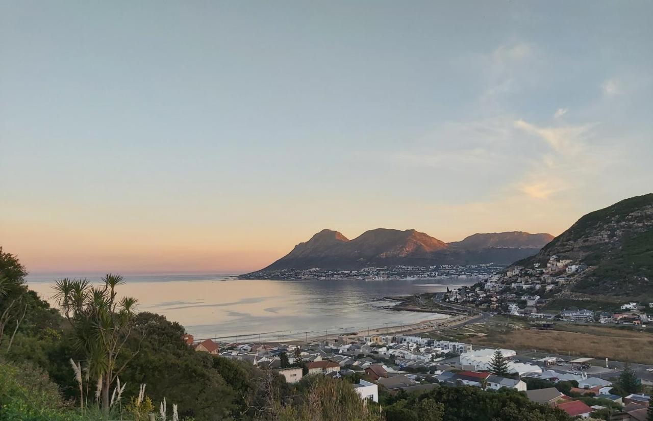 Lark House, Peaceful Mountain Home With Ocean Views And Power Backup Kapstaden Exteriör bild
