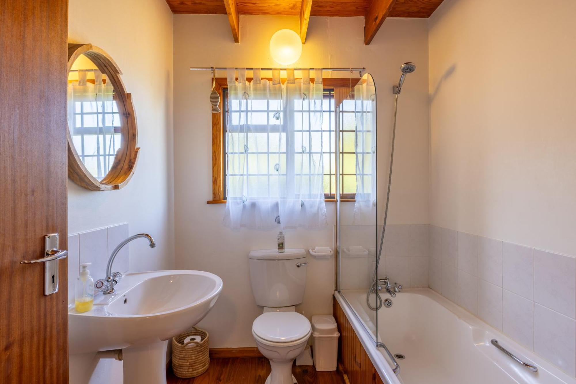 Lark House, Peaceful Mountain Home With Ocean Views And Power Backup Kapstaden Exteriör bild